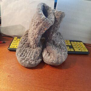Capade Ozono Indoor Slipper Gray Silver Glitter Faux Fur Sz UA8.5/ EU39 PreLoved